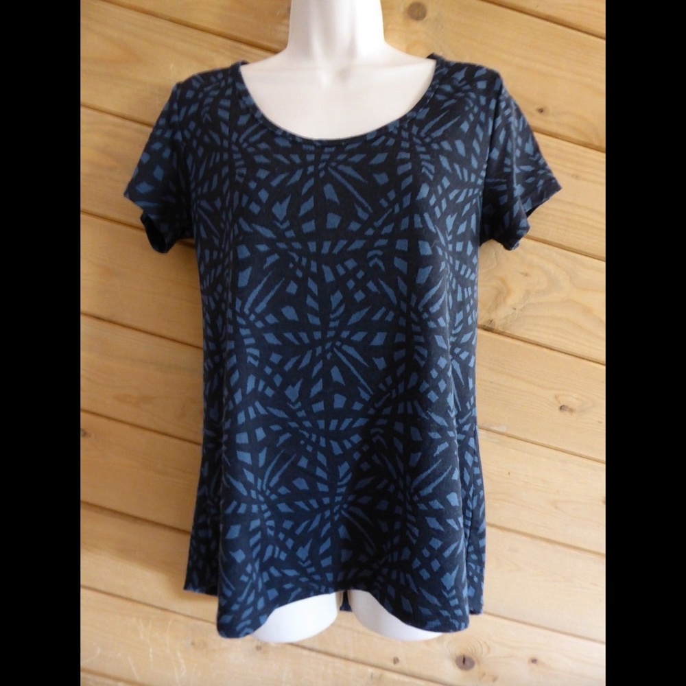 Lularoe Dark Blue XS Classic T Geometric Short Sleeve Shirt Tunic Top